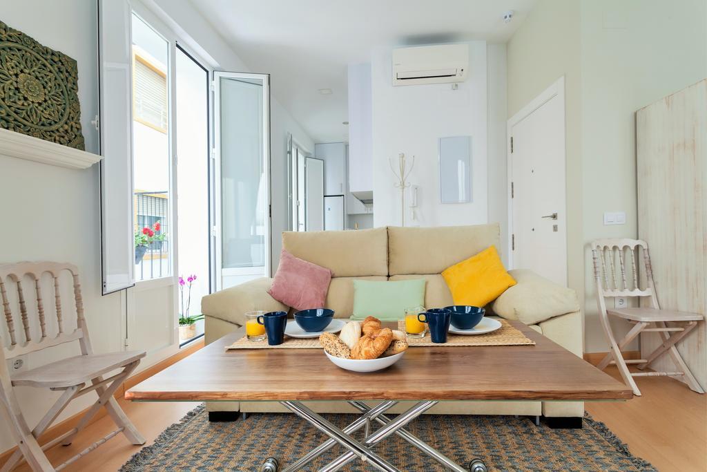 Hostly Acetres 1A Loft In City Center, Comunal Terrace, Fibre,Parking Optional Sevilla Exteriör bild