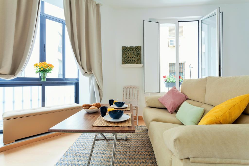 Hostly Acetres 1A Loft In City Center, Comunal Terrace, Fibre,Parking Optional Sevilla Exteriör bild