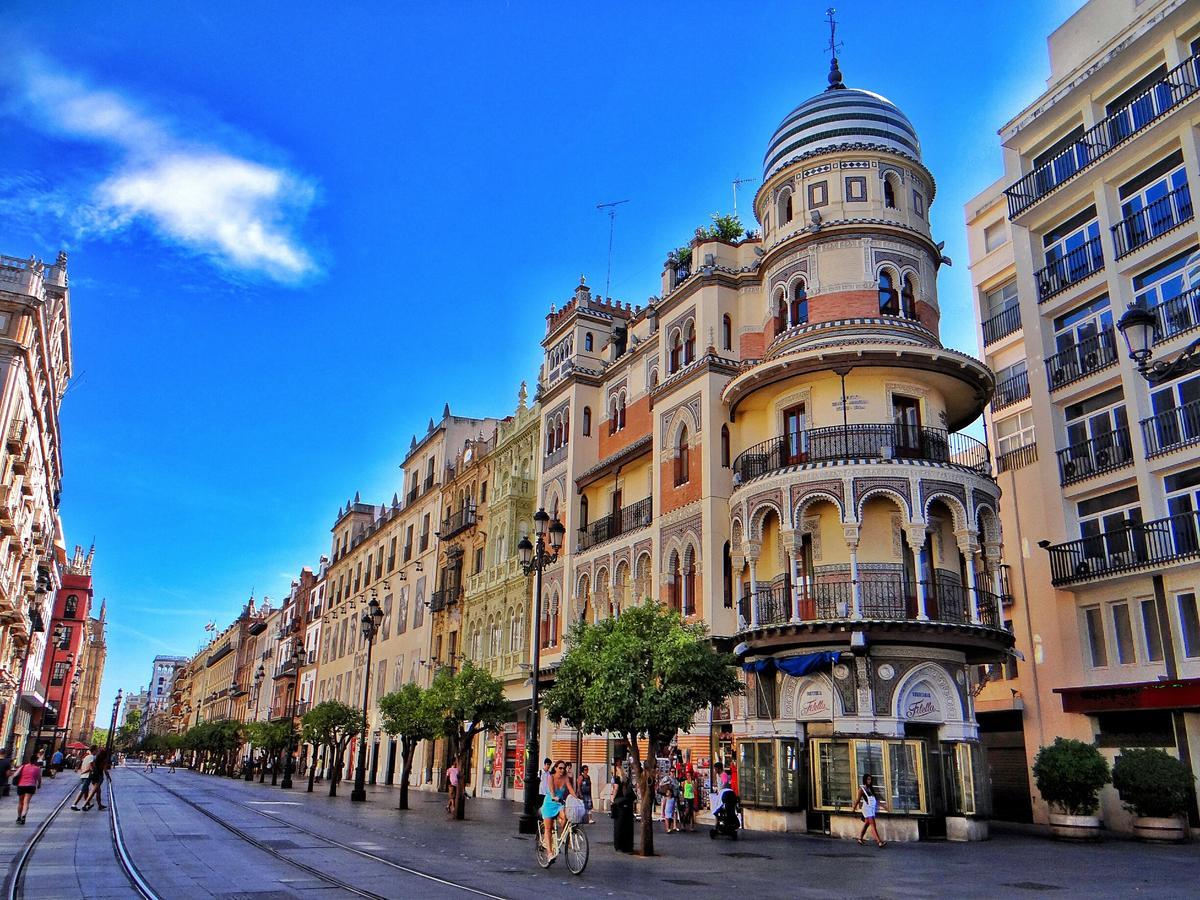 Hostly Acetres 1A Loft In City Center, Comunal Terrace, Fibre,Parking Optional Sevilla Exteriör bild